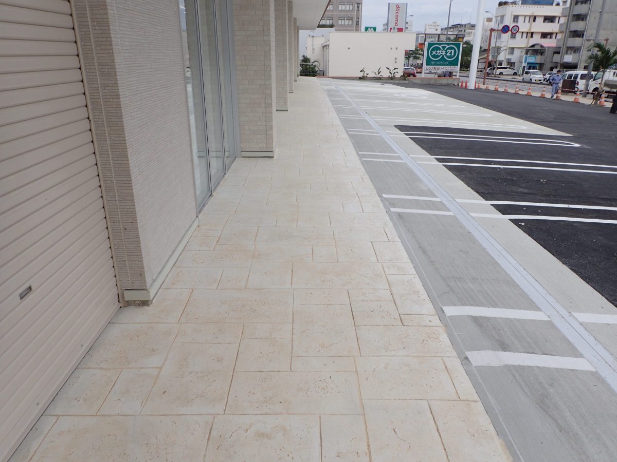 スタンプコンクリート　《　通路　》